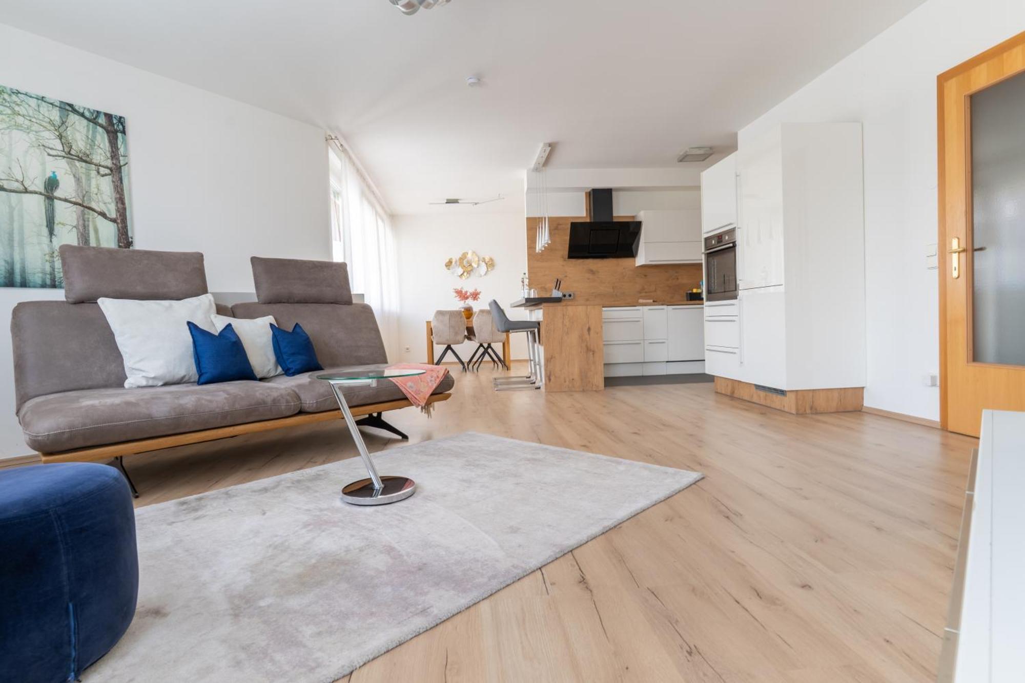 Apartment Klagenfurt Center With Free Parking - Ring41 Klagenfurt am Woerthersee Exterior photo