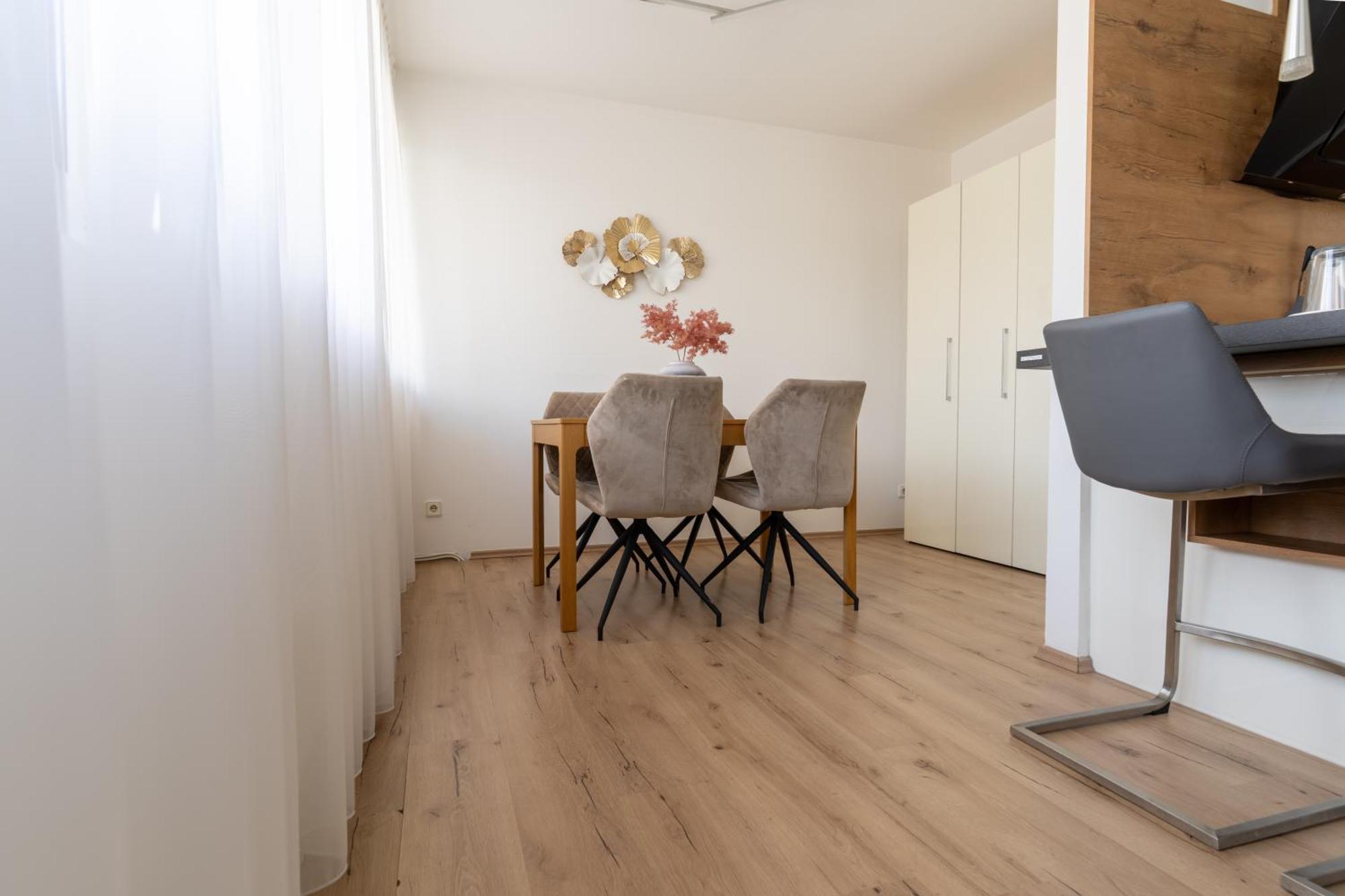 Apartment Klagenfurt Center With Free Parking - Ring41 Klagenfurt am Woerthersee Exterior photo